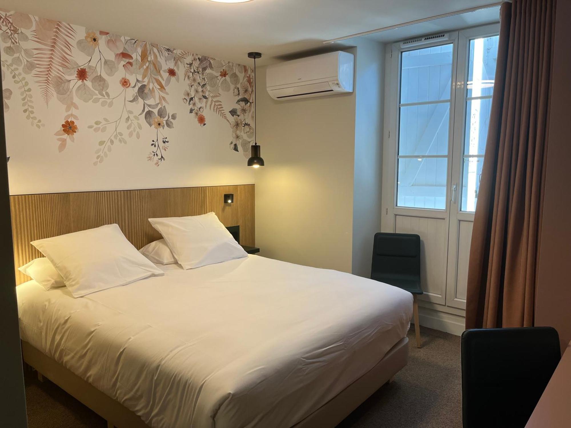 Hotel Les Tilleuls Hasparren Eksteriør billede